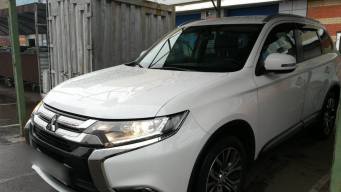 Mitsubishi Outlander III 2