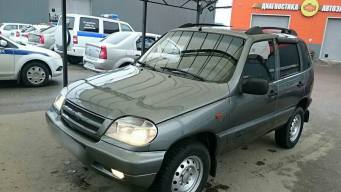 Chevrolet Niva I