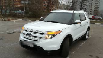 Ford Explorer V