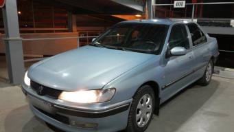 Peugeot 406