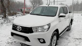 Toyota Hilux VIII