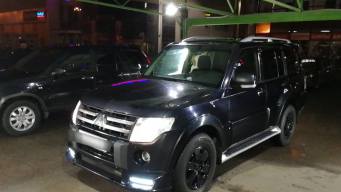 Mitsubishi Pajero IV