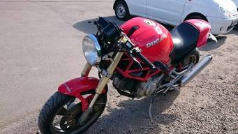Ducati 400 Monster