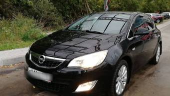 Opel Astra J