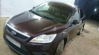 Ford Focus II 1.6 MT (100 л.с.) [2010]