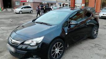 Opel Astra J