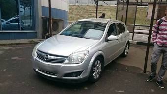 Opel Astra H